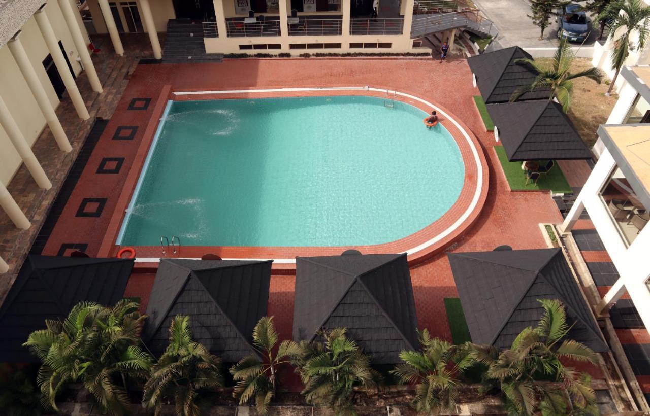Monty Suites Calabar Exterior foto