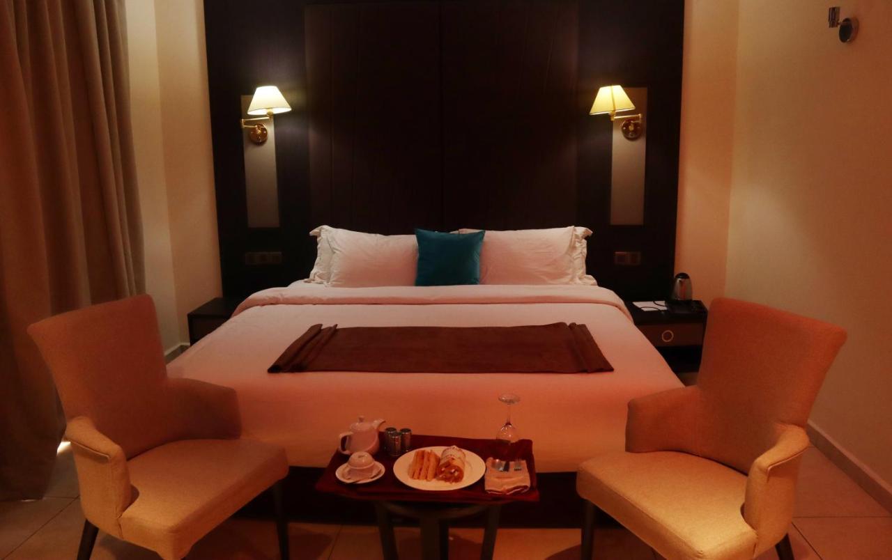 Monty Suites Calabar Exterior foto