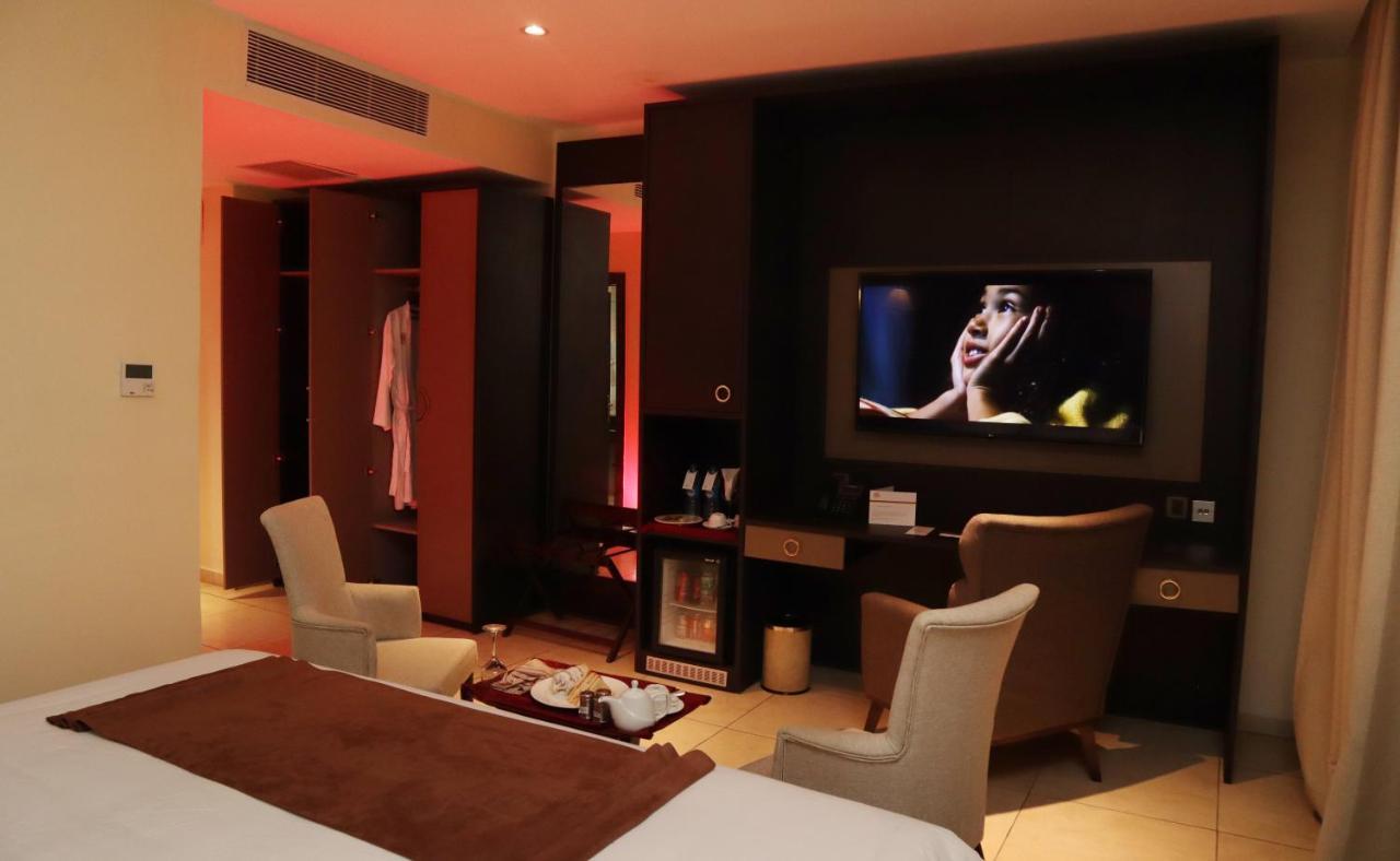 Monty Suites Calabar Exterior foto