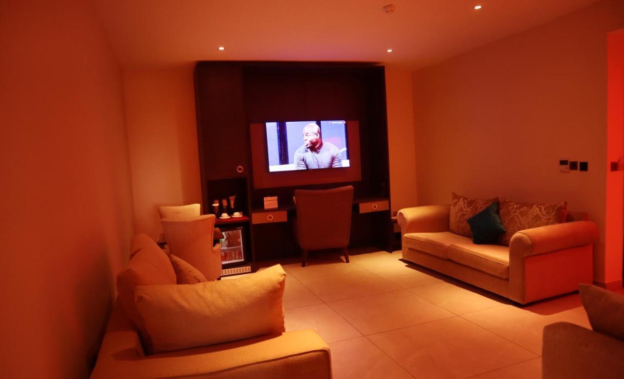 Monty Suites Calabar Exterior foto